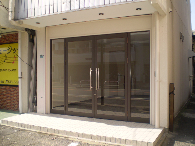 工事後：事務所店舗